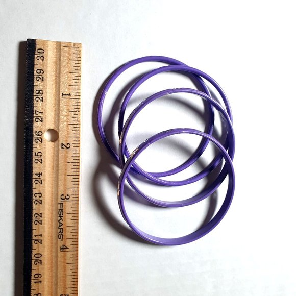 Etched Purple Metal Bangel Bracelets Set of 4 Fashion Costume Silver Tone Base - Picture 2 of 3